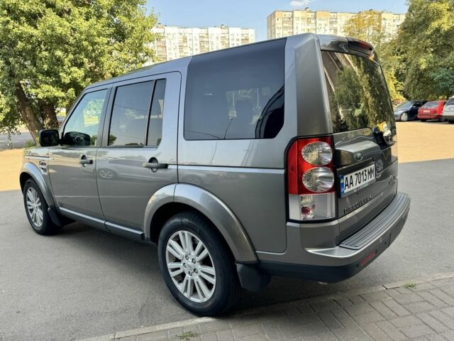 Серый Ленд Ровер Дискавери, объемом двигателя 3 л и пробегом 144 тыс. км за 15500 $, фото 3 на Automoto.ua