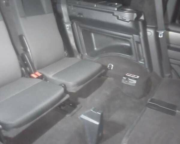 Серый Ленд Ровер Дискавери, объемом двигателя 3 л и пробегом 225 тыс. км за 17500 $, фото 43 на Automoto.ua