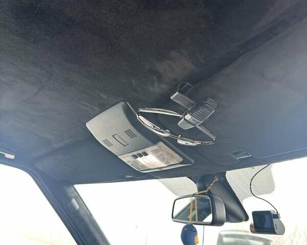 Серый Ленд Ровер Дискавери, объемом двигателя 2.99 л и пробегом 225 тыс. км за 16950 $, фото 17 на Automoto.ua