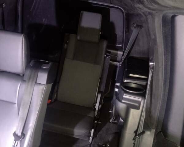 Серый Ленд Ровер Дискавери, объемом двигателя 3 л и пробегом 225 тыс. км за 17500 $, фото 29 на Automoto.ua