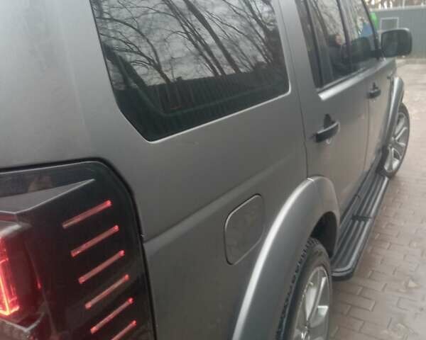 Серый Ленд Ровер Дискавери, объемом двигателя 3 л и пробегом 225 тыс. км за 17500 $, фото 41 на Automoto.ua