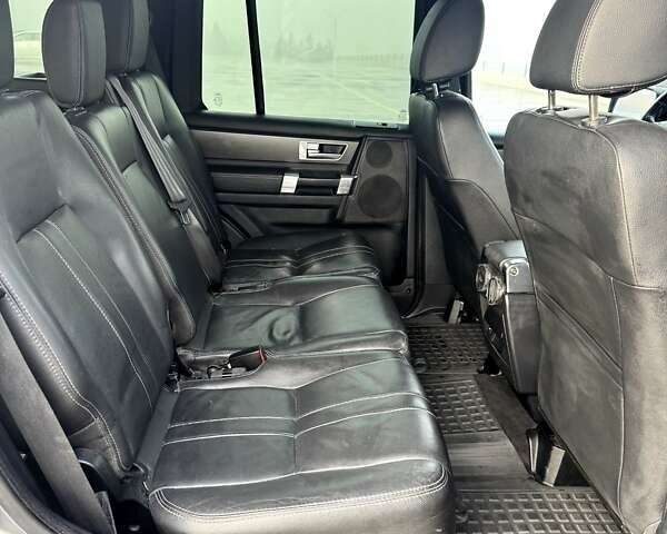 Серый Ленд Ровер Дискавери, объемом двигателя 2.99 л и пробегом 225 тыс. км за 16950 $, фото 28 на Automoto.ua