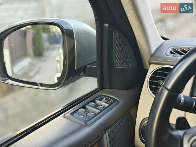 Сірий Ленд Ровер Діскавері, об'ємом двигуна 2.99 л та пробігом 177 тис. км за 26500 $, фото 10 на Automoto.ua