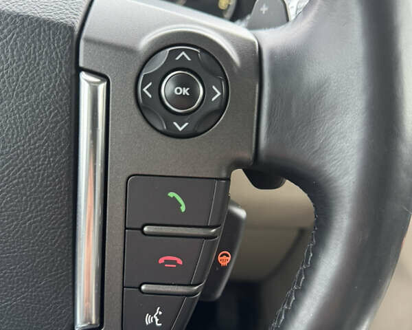 Серый Ленд Ровер Дискавери, объемом двигателя 3 л и пробегом 186 тыс. км за 19000 $, фото 17 на Automoto.ua