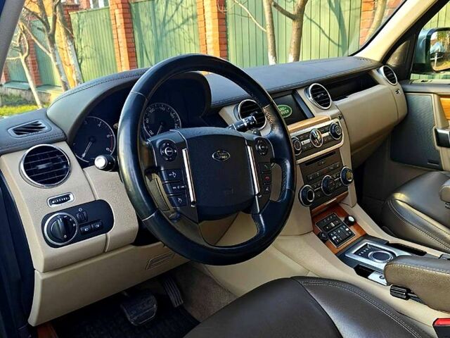 Серый Ленд Ровер Дискавери, объемом двигателя 3 л и пробегом 17700 тыс. км за 24500 $, фото 6 на Automoto.ua