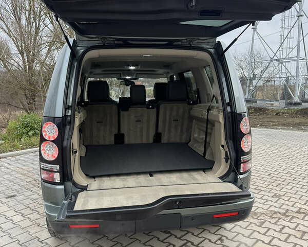 Серый Ленд Ровер Дискавери, объемом двигателя 3 л и пробегом 186 тыс. км за 19000 $, фото 7 на Automoto.ua