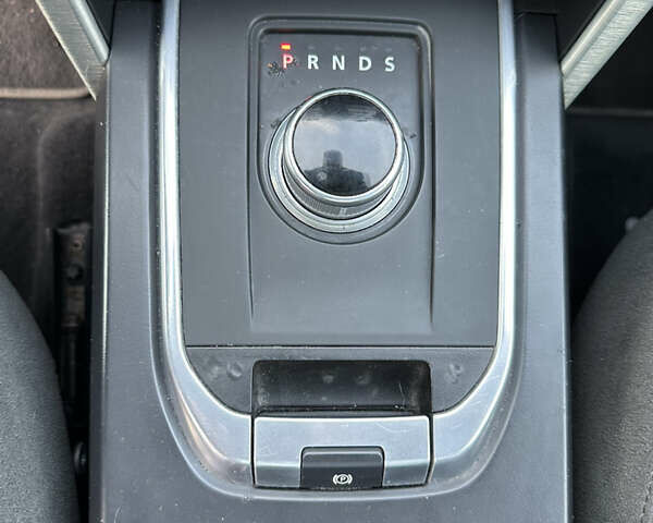 Сірий Ленд Ровер Діскавері, об'ємом двигуна 2 л та пробігом 157 тис. км за 16800 $, фото 13 на Automoto.ua