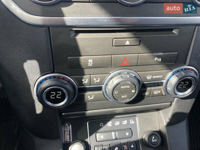 Серый Ленд Ровер Дискавери, объемом двигателя 2.99 л и пробегом 252 тыс. км за 25525 $, фото 20 на Automoto.ua