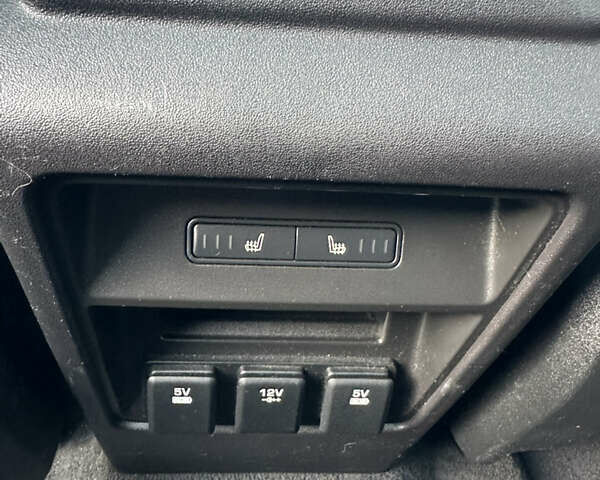 Сірий Ленд Ровер Діскавері, об'ємом двигуна 2 л та пробігом 157 тис. км за 16800 $, фото 10 на Automoto.ua