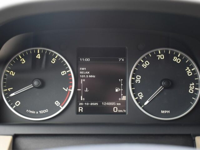 Серый Ленд Ровер Дискавери, объемом двигателя 3 л и пробегом 123 тыс. км за 19900 $, фото 6 на Automoto.ua