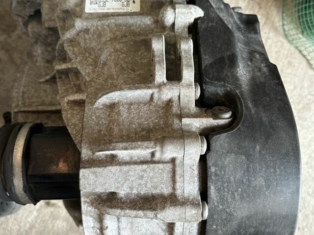 Сірий Ленд Ровер Діскавері, об'ємом двигуна 2 л та пробігом 99 тис. км за 1800 $, фото 1 на Automoto.ua