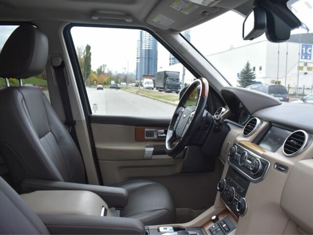 Серый Ленд Ровер Дискавери, объемом двигателя 3 л и пробегом 123 тыс. км за 19900 $, фото 9 на Automoto.ua