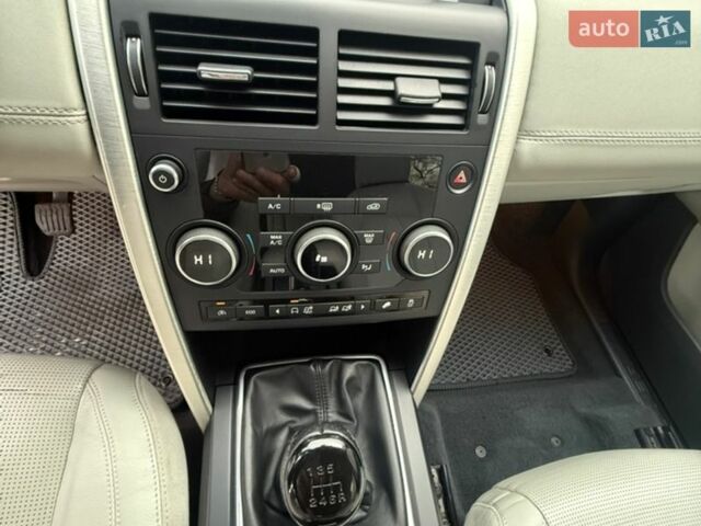 Сірий Ленд Ровер Діскавері, об'ємом двигуна 2 л та пробігом 198 тис. км за 16500 $, фото 3 на Automoto.ua