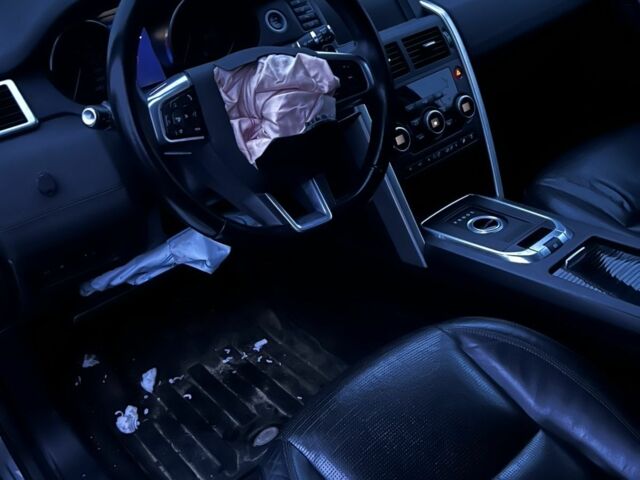 Сірий Ленд Ровер Діскавері, об'ємом двигуна 2 л та пробігом 185 тис. км за 12500 $, фото 7 на Automoto.ua