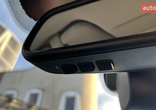 Ленд Ровер Дискавери 2016 в Киеве на Automoto.ua Серый Ленд Ровер Дискавери, объемом двигателя 3 л и пробегом 144 тыс. км за 23500 $, фото 66 на Automoto.ua