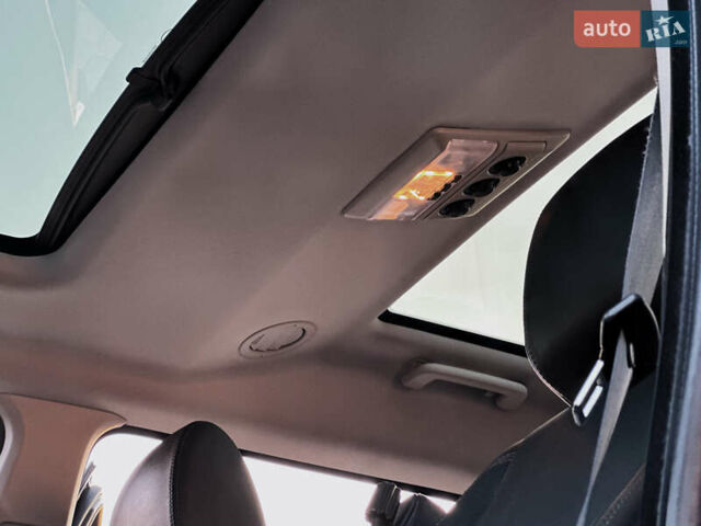 Ленд Ровер Дискавери 2016 в Костополе на Automoto.ua Серый Ленд Ровер Дискавери, объемом двигателя 3 л и пробегом 212 тыс. км за 23800 $, фото 15 на Automoto.ua