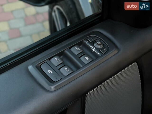 Ленд Ровер Дискавери 2016 в Костополе на Automoto.ua Серый Ленд Ровер Дискавери, объемом двигателя 3 л и пробегом 212 тыс. км за 23800 $, фото 24 на Automoto.ua