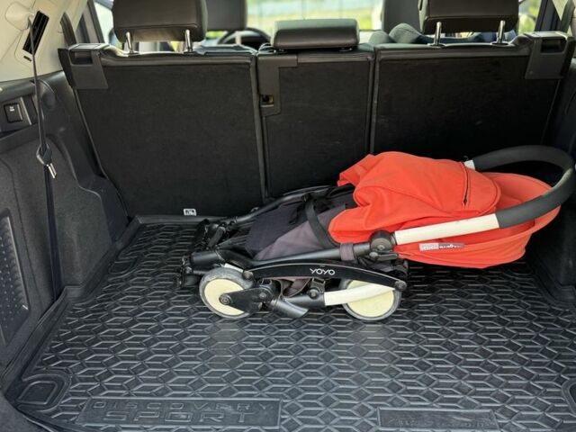 Серый Ленд Ровер Дискавери, объемом двигателя 2 л и пробегом 180 тыс. км за 17300 $, фото 19 на Automoto.ua