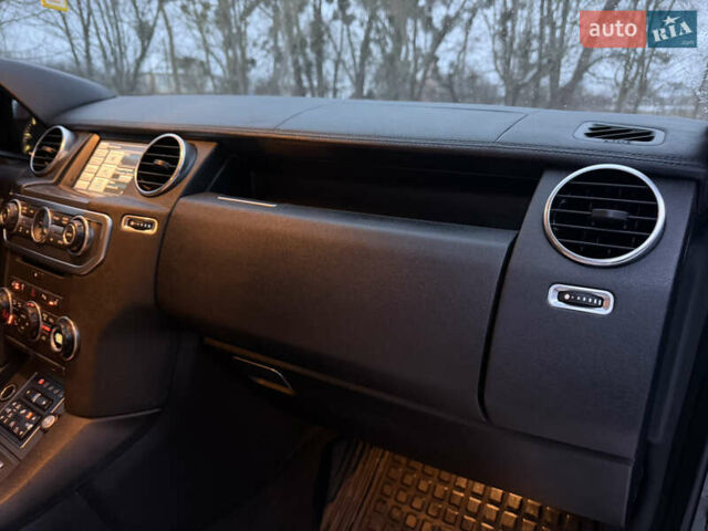 Серый Ленд Ровер Дискавери, объемом двигателя 3 л и пробегом 269 тыс. км за 26500 $, фото 41 на Automoto.ua