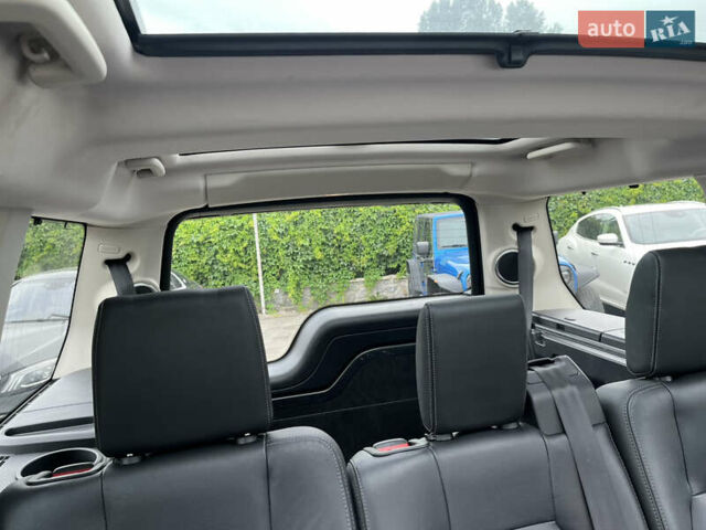 Серый Ленд Ровер Дискавери, объемом двигателя 3 л и пробегом 143 тыс. км за 16000 $, фото 13 на Automoto.ua