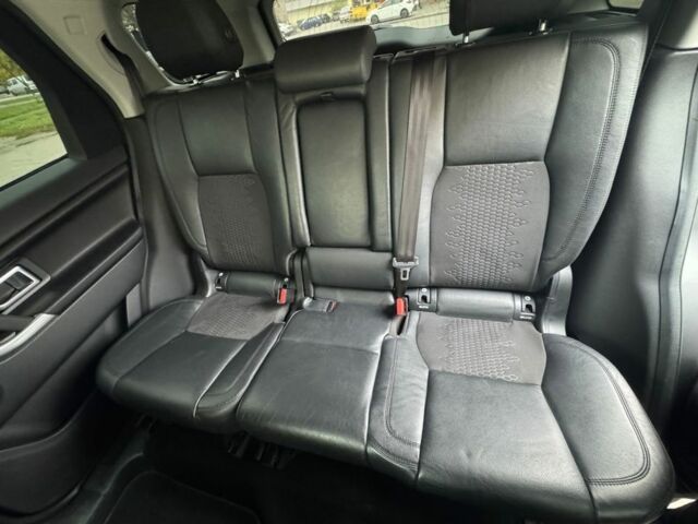 Серый Ленд Ровер Дискавери, объемом двигателя 2 л и пробегом 178 тыс. км за 15150 $, фото 15 на Automoto.ua