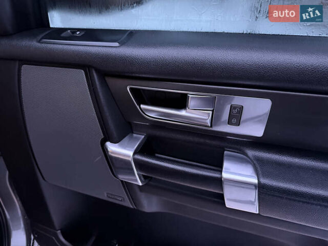 Серый Ленд Ровер Дискавери, объемом двигателя 3 л и пробегом 269 тыс. км за 26500 $, фото 40 на Automoto.ua