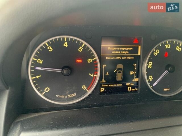 Сірий Ленд Ровер Діскавері, об'ємом двигуна 3 л та пробігом 184 тис. км за 17900 $, фото 9 на Automoto.ua