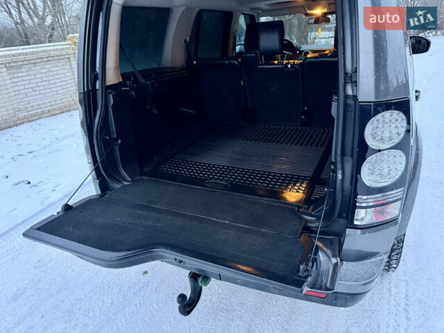 Серый Ленд Ровер Дискавери, объемом двигателя 3 л и пробегом 269 тыс. км за 26500 $, фото 46 на Automoto.ua