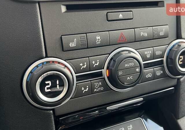 Ленд Ровер Дискавери 2016 в Киеве на Automoto.ua Серый Ленд Ровер Дискавери, объемом двигателя 3 л и пробегом 144 тыс. км за 23500 $, фото 72 на Automoto.ua