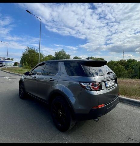 Серый Ленд Ровер Дискавери, объемом двигателя 2 л и пробегом 183 тыс. км за 19000 $, фото 4 на Automoto.ua