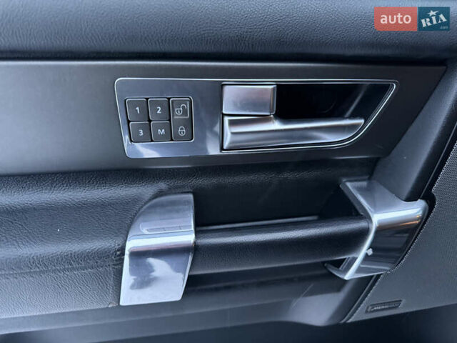 Серый Ленд Ровер Дискавери, объемом двигателя 3 л и пробегом 269 тыс. км за 26500 $, фото 30 на Automoto.ua