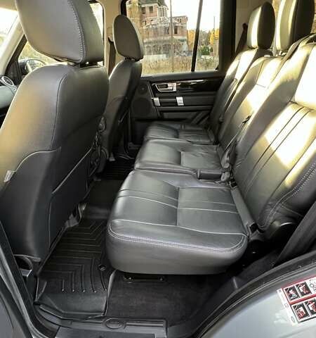 Ленд Ровер Дискавери 2016 в Киеве на Automoto.ua Серый Ленд Ровер Дискавери, объемом двигателя 3 л и пробегом 144 тыс. км за 23500 $, фото 40 на Automoto.ua