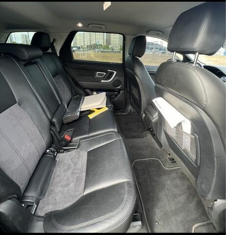 Серый Ленд Ровер Дискавери, объемом двигателя 2 л и пробегом 183 тыс. км за 19000 $, фото 7 на Automoto.ua