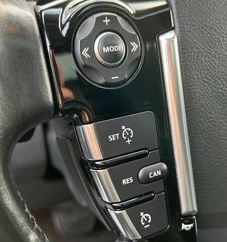 Ленд Ровер Дискавери 2016 в Киеве на Automoto.ua Серый Ленд Ровер Дискавери, объемом двигателя 3 л и пробегом 144 тыс. км за 23500 $, фото 54 на Automoto.ua