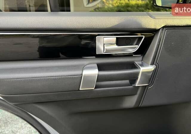 Ленд Ровер Дискавери 2016 в Киеве на Automoto.ua Серый Ленд Ровер Дискавери, объемом двигателя 3 л и пробегом 144 тыс. км за 23500 $, фото 47 на Automoto.ua