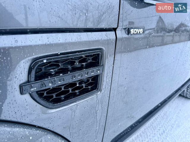 Серый Ленд Ровер Дискавери, объемом двигателя 3 л и пробегом 269 тыс. км за 26500 $, фото 7 на Automoto.ua