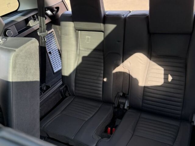 Серый Ленд Ровер Дискавери, объемом двигателя 2 л и пробегом 180 тыс. км за 17300 $, фото 10 на Automoto.ua