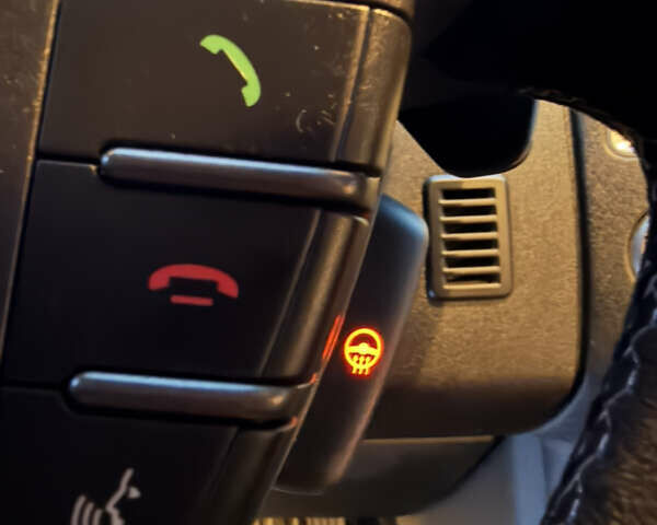 Серый Ленд Ровер Дискавери, объемом двигателя 3 л и пробегом 269 тыс. км за 26500 $, фото 45 на Automoto.ua