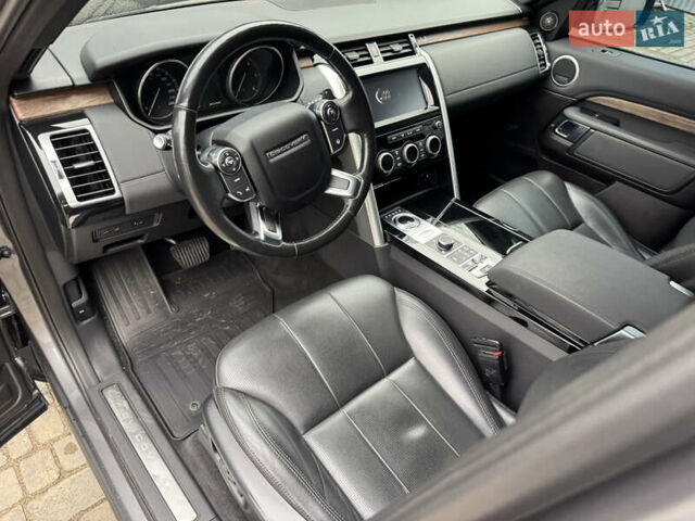 Сірий Ленд Ровер Діскавері, об'ємом двигуна 2 л та пробігом 93 тис. км за 28750 $, фото 40 на Automoto.ua