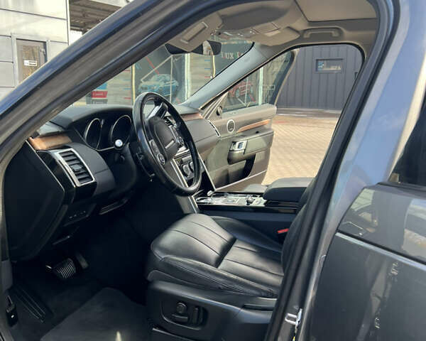 Сірий Ленд Ровер Діскавері, об'ємом двигуна 2.99 л та пробігом 140 тис. км за 28000 $, фото 47 на Automoto.ua