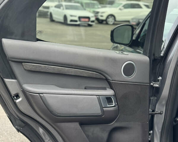 Ленд Ровер Дискавери 2017 в Львове на Automoto.ua Серый Ленд Ровер Дискавери, объемом двигателя 3 л и пробегом 170 тыс. км за 24800 $, фото 31 на Automoto.ua