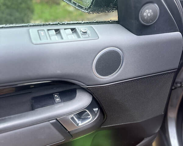 Серый Ленд Ровер Дискавери, объемом двигателя 2 л и пробегом 179 тыс. км за 29000 $, фото 13 на Automoto.ua