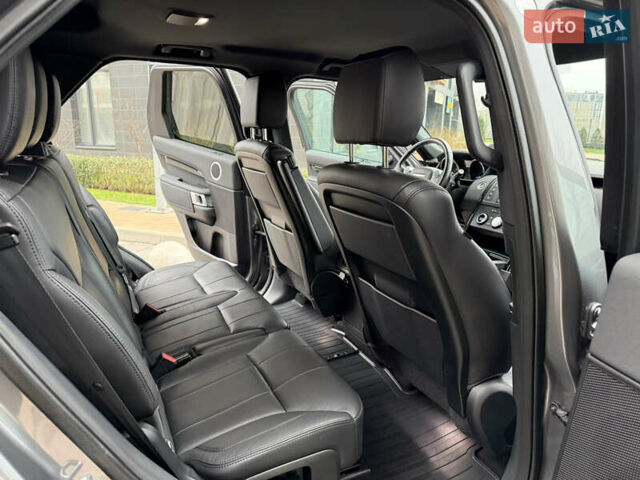 Серый Ленд Ровер Дискавери, объемом двигателя 3 л и пробегом 98 тыс. км за 29500 $, фото 21 на Automoto.ua