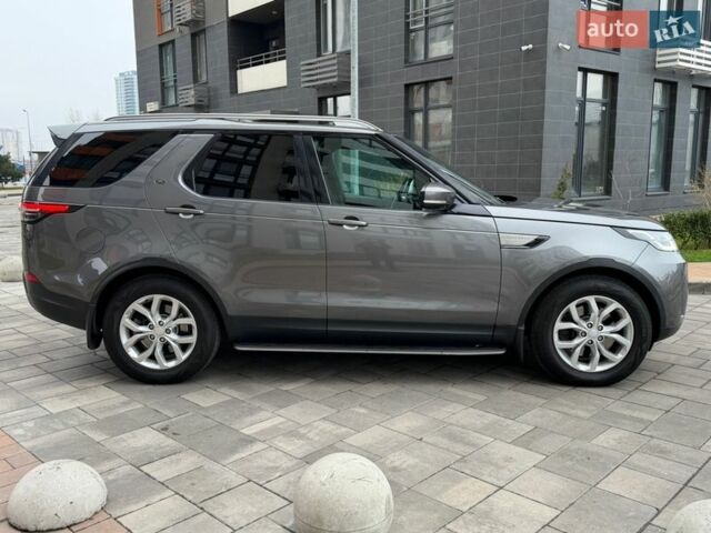 Серый Ленд Ровер Дискавери, объемом двигателя 3 л и пробегом 105 тыс. км за 29500 $, фото 7 на Automoto.ua