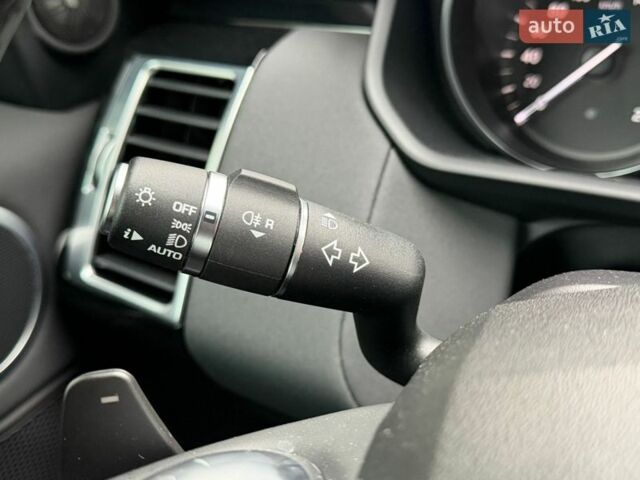 Серый Ленд Ровер Дискавери, объемом двигателя 3 л и пробегом 105 тыс. км за 29500 $, фото 28 на Automoto.ua