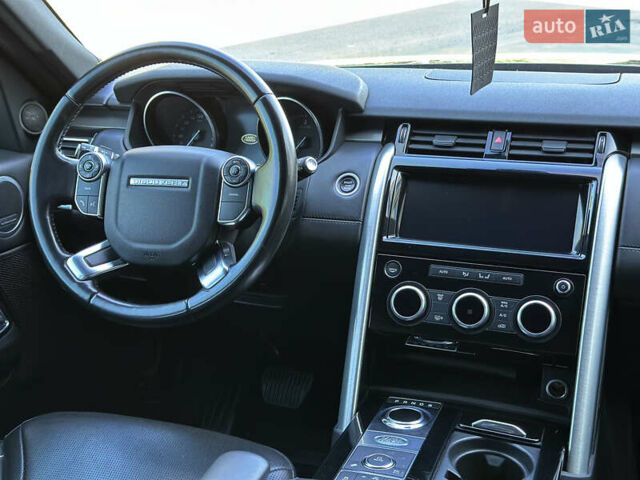 Ленд Ровер Дискавери 2017 в Ужгороде на Automoto.ua Серый Ленд Ровер Дискавери, объемом двигателя 2.99 л и пробегом 120 тыс. км за 37000 $, фото 20 на Automoto.ua