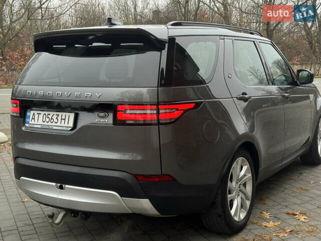 Сірий Ленд Ровер Діскавері, об'ємом двигуна 2.99 л та пробігом 140 тис. км за 28000 $, фото 5 на Automoto.ua