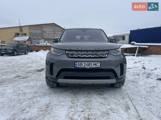Серый Ленд Ровер Дискавери, объемом двигателя 2.99 л и пробегом 85 тыс. км за 33700 $, фото 2 на Automoto.ua