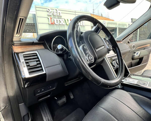 Сірий Ленд Ровер Діскавері, об'ємом двигуна 2.99 л та пробігом 140 тис. км за 28000 $, фото 39 на Automoto.ua