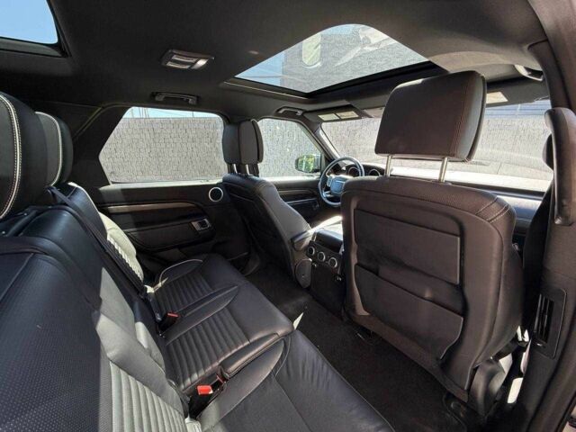 Серый Ленд Ровер Дискавери, объемом двигателя 3 л и пробегом 192 тыс. км за 23800 $, фото 5 на Automoto.ua